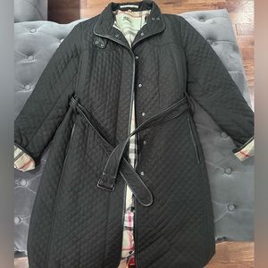 Authentic Burberry quilted trench coat with belt size medium